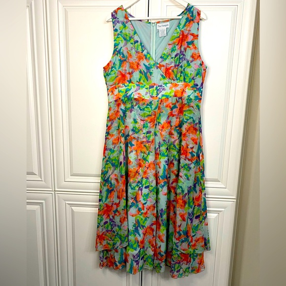 EUC The Paragon Size Large Sleeveless Maxi Dress V Neck Lined Blue with Florals - Picture 1 of 8